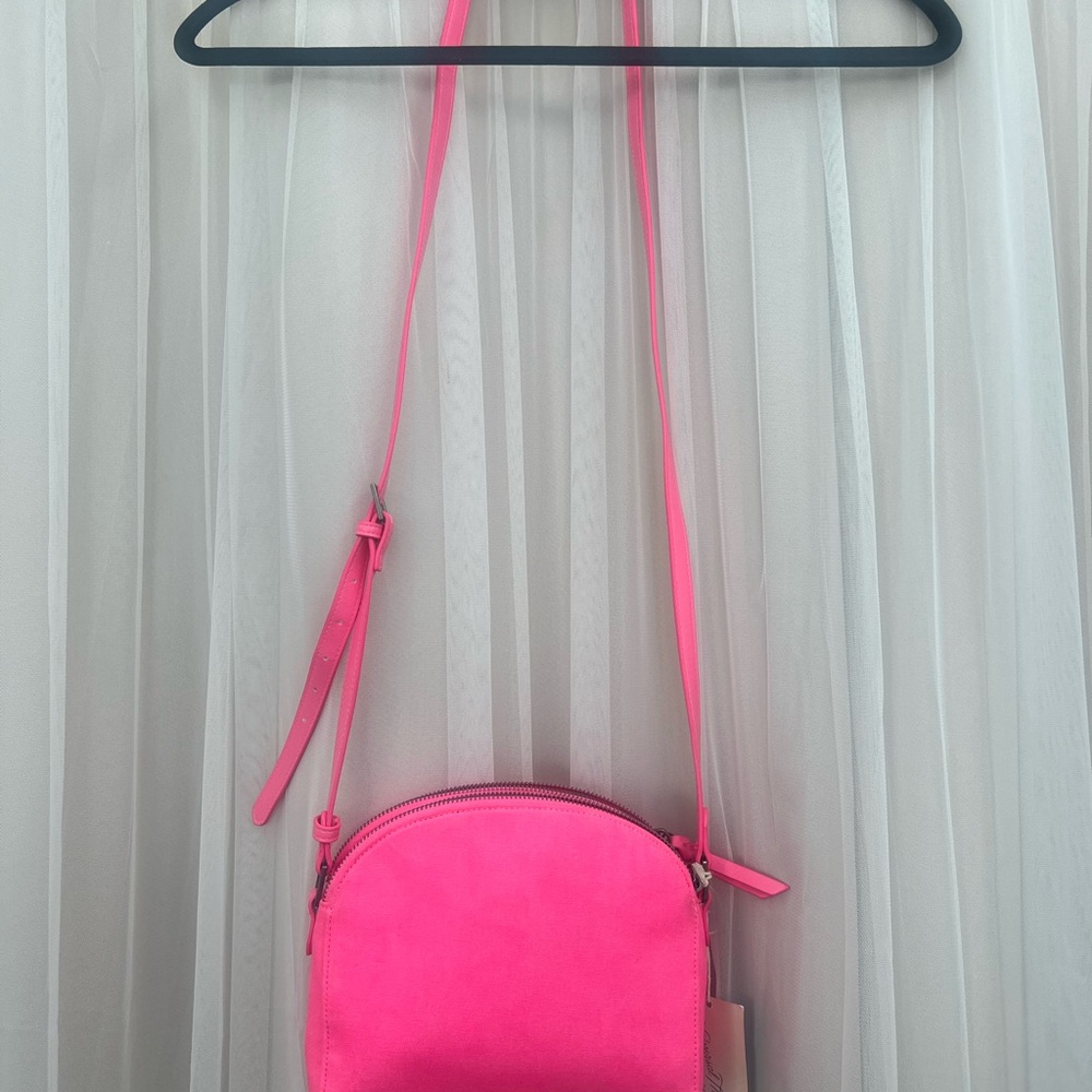 Universal Thread Bright Pink Crossbody Bag